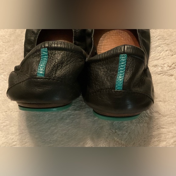 Black Leather Women's Ballet Flats - Picture 2 of 5